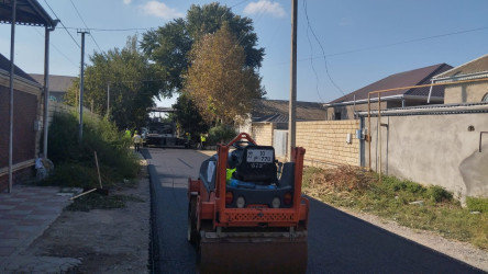 Biləsuvar şəhərində 5 kilometrdən çox yol asfaltlaşdırılıb.