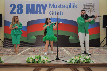 Biləsuvarda 28 May – Müstəqillik Günü münasibətilə konsert proqramı təqdim olunub.