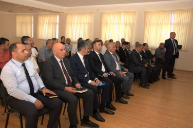 Biləsuvar Rayon İcra Hakimiyyətinin başçısı Faiq Qürbətov 1 iyul 2026-cı il tarixdə səyyar qəbulu Ağalıkənd kənd sakinləri ilə keçirdi.