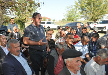 Biləsuvar Rayon İcra Hakimiyyətinin  başçısı Faiq Qürbətov oktyabr ayının 9-da Çinarlı  kəndində səyyar qəbul keçirdi.