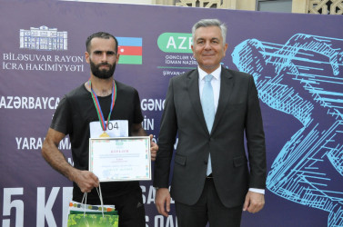 Biləsuvarda qaçış idman növü  üzrə rayon birinciliyi keçirilib.