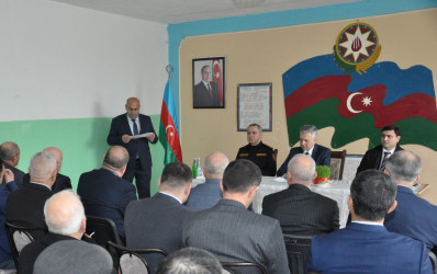 Biləsuvar Rayon İcra Hakimiyyətinin başçısı Faiq Qürbətov 18 mart 2026-cı il tarixdə rayonun Səmədabad kənd sakinləri ilə səyyar qəbul keçirdi.