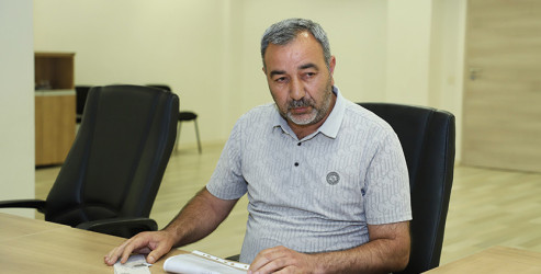 Mürsəl İbrahimov Biləsuvarda vətəndaşların problemlərini dinlədi