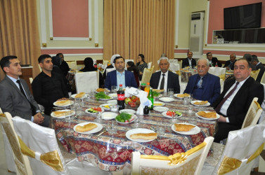 Biləsuvar rayonunda Müqəddəs Ramazan ayı münasibətilə iftar süfrəsi açılıb.