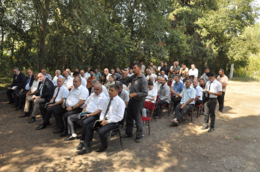 Biləsuvar Rayon İcra Hakimiyyətinin başçısı Faiq Qürbətov avqust ayının 21-də Təzəkənd kəndində sakinləri ilə səyyar qəbul keçirib.