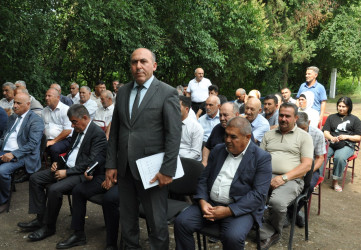 Biləsuvar Rayon İcra Hakimiyyətinin başçısı Faiq Qürbətov 8 iyul 2026-cı il tarixdə rayonun Təzəkənd kənd sakinləri ilə səyyar qəbul keçirdi.
