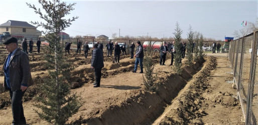 Biləsuvar rayonunun Əsgərabad kəndində Ulu Öndərin 100 illik yubileyi ilə əlaqədar “Heydər Əliyev adına park” salınıb.