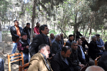 Biləsuvar Rayon İcra Hakimiyyətinin  başçısı Faiq Qürbətov aprel ayının 12-də Bağbanlar kəndində səyyar qəbul keçirdi.