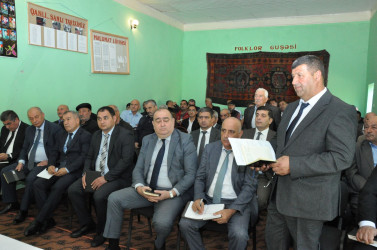 Biləsuvar Rayon İcra Hakimiyyətinin başçısı Faiq Qürbətov 24 sentyabr 2025-ci il tarixdə rayonun Nərimankənd kənd sakinləri ilə səyyar qəbul keçirdi.