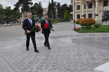 Mürsəl İbrahimov Biləsuvarda vətəndaşların problemlərini dinlədi