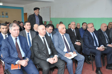 Biləsuvar Rayon İcra Hakimiyyətinin başçısı Faiq Qürbətov 18 mart 2026-cı il tarixdə rayonun Səmədabad kənd sakinləri ilə səyyar qəbul keçirdi.