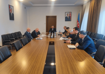 Biləsuvar rayon İcra Hakimiyyətinin Başçısı Faiq Qürbətov 19 dekabr 2025-ci il tarixdə rayon sakinlərinin müraciətlərini dinlədi