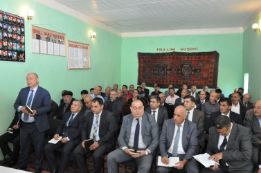 Biləsuvar Rayon İcra Hakimiyyətinin başçısı Faiq Qürbətov 24 sentyabr 2025-ci il tarixdə rayonun Nərimankənd kənd sakinləri ilə səyyar qəbul keçirdi.