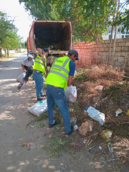 Biləsuvar şəhərinin küçələrində 18 iyul tarixində də  abadlıq və təmizlik işləri davam etdirilmişdir.