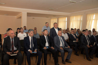 Biləsuvar Rayon İcra Hakimiyyətinin başçısı Faiq Qürbətov 1 iyul 2026-cı il tarixdə səyyar qəbulu Ağalıkənd kənd sakinləri ilə keçirdi.