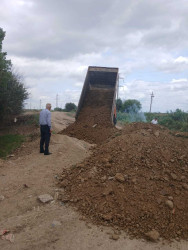 Biləsuvar Rayon İcra Hakimiyyətinin başçısı Faiq Qürbətovun kəndlərdə keçirdiyi səyyar qəbullar zamanı vətəndaşlar tərəfindən qaldırılan məsələlərin icrası davam etdirilir.