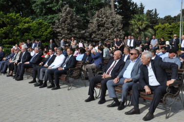 Biləsuvar rayonunda Ulu Öndər Heydər Əliyevin anadan olmasının 103-cü ildönümünə həsr olunmuş  konsert proqramı təşkil olunub.