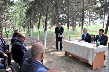 Biləsuvar Rayon İcra Hakimiyyətinin  başçısı Faiq Qürbətov aprel ayının 12-də Bağbanlar kəndində səyyar qəbul keçirdi.