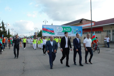 Biləsuvarlı gənclərin və idmançıların yürüşü keçirilib.