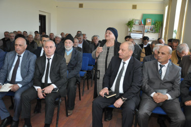 Biləsuvar Rayon İcra Hakimiyyətinin başçısı Faiq Qürbətov 02 aprel 2026-cı il tarixdə rayonun İsmətli kənd sakinləri ilə səyyar qəbul keçirdi