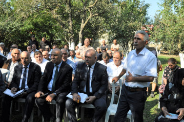 Biləsuvar Rayon İcra Hakimiyyətinin  başçısı Faiq Qürbətov sentyabr ayının 25-də Bəydili  kəndində səyyar qəbul keçirdi.