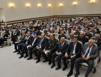 Biləsuvarda “Haqqın 44 günü” adlı teatr tamaşası nümayiş olunub.