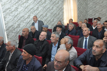 Biləsuvar Rayon İcra Hakimiyyətinin başçısı Faiq Qürbətov 17 sentyabr 2025-ci il tarixdə rayonun Günəşli kənd sakinləri ilə səyyar qəbul keçirdi.