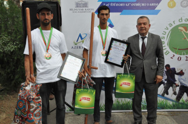 Biləsuvarda 2-ci “İti dəryaz” otbiçmə yarışı keçirilib.