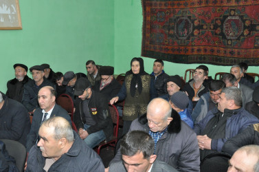 Biləsuvar Rayon İcra Hakimiyyətinin başçısı Faiq Qürbətov 11 mart 2026-cı il tarixdə rayonun Nərimankənd kənd sakinləri ilə səyyar qəbul keçirdi.