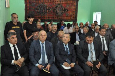 Biləsuvar Rayon İcra Hakimiyyətinin başçısı Faiq Qürbətov 24 sentyabr 2025-ci il tarixdə rayonun Nərimankənd kənd sakinləri ilə səyyar qəbul keçirdi.