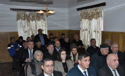 Biləsuvar Rayon İcra Hakimiyyətinin başçısı Faiq Qürbətov 14 yanvar 2026-cı il tarixdə rayonun Çinarlı və Aranlı kənd sakinləri ilə səyyar qəbul keçirdi.