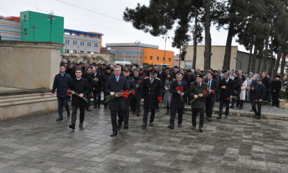 Biləsuvarda 20 Yanvar şəhidlərinin xatirəsi yad olunub.