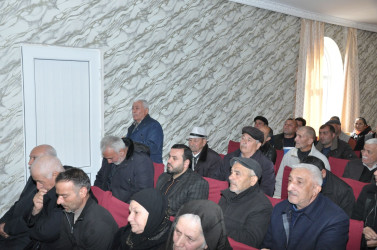 Biləsuvar Rayon İcra Hakimiyyətinin başçısı Faiq Qürbətov 4 mart 2026-cı il tarixdə rayonun Günəşli kənd sakinləri ilə səyyar qəbul keçirdi.