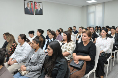 Biləsuvarda 27 sentyabr - Anım Gününə həsr olunan dəyirmi masa keçirilib.