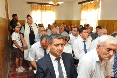 Biləsuvar Rayon İcra Hakimiyyətinin  başçısı Faiq Qürbətov avqust ayının 6-də Çinarlı kəndində Çinarlı və Aranlı kənd sakinləri ilə səyyar qəbul keçirib.