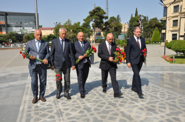 Bu gün Ulu Öndər Heydər Əliyevin Azərbaycanda ilk dəfə siyasi hakimiyyətə gəlişindən 57 il ötür.