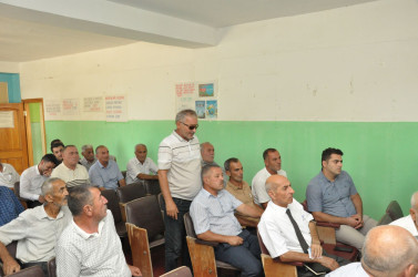 Biləsuvar Rayon İcra Hakimiyyətinin başçısı Faiq Qürbətov 3 sentyabr 2025-ci il tarixdə rayonun Səmədabad kənd sakinləri ilə səyyar qəbul keçirdi.