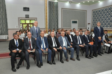 Biləsuvar Rayon İcra Hakimiyyətinin başçısı Faiq Qürbətov 23 iyun 2026-cı il tarixdə səyyar qəbulu Bağbanlar kənd sakinləri ilə keçirdi.