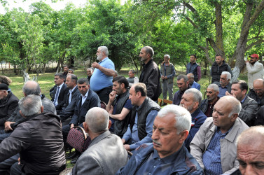 Biləsuvar Rayon İcra Hakimiyyətinin  başçısı Faiq Qürbətov aprel ayının 25-də Bəydili kəndində səyyar qəbul keçirdi.