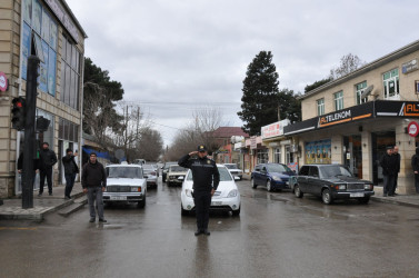 20 Yanvar şəhidlərinin xatirəsi bir dəqiqəlik sükutla yad edilib.