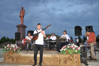 Səmədabad kəndində 15 iyun Milli Qurtuluş Gününə həsr olunmuş konsert proqramı təşkil edildi.