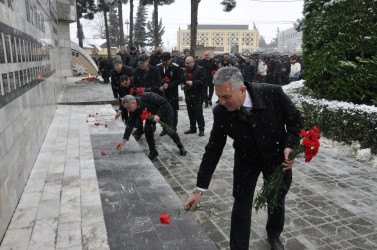 Biləsuvarda 20 Yanvar şəhidlərinin xatirəsi anılıb.
