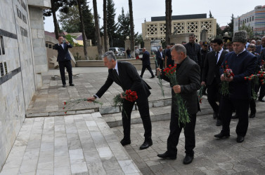 Biləsuvarda 27 sentyabr- Anım günü ilə əlaqədar şəhidlərimizin əziz xatirəsi yad edilib.