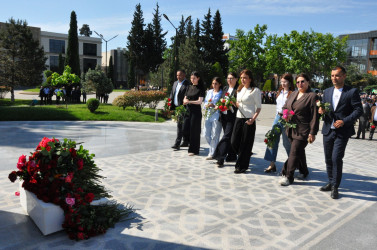 Biləsuvarda Ulu Öndər Heydər Əliyevin anadan olmasının 103-cü ildönümü qeyd olunub.