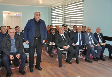 Biləsuvar Rayon İcra Hakimiyyətinin başçısı Faiq Qürbətov 7 yanvar 2026-cı il tarixdə rayonun Əliabad kənd sakinləri ilə səyyar qəbul keçirdi.