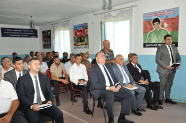 Biləsuvar Rayon İcra Hakimiyyətinin başçısı Faiq Qürbətov 5 avqust tarixindənövbəti səyyar qəbulu Yuxrı Cürəli kənd sakinləri ilə keçirdi.