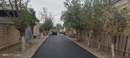 Biləsuvar şəhərində 5 kilometrdən çox yol asfaltlaşdırılıb.
