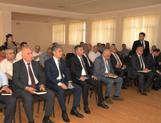 Biləsuvar Rayon İcra Hakimiyyətinin başçısı Faiq Qürbətov 1 iyul 2026-cı il tarixdə səyyar qəbulu Ağalıkənd kənd sakinləri ilə keçirdi.