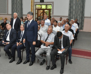 Biləsuvar Rayon İcra Hakimiyyətinin başçısı Faiq Qürbətov 23 iyun 2026-cı il tarixdə səyyar qəbulu Bağbanlar kənd sakinləri ilə keçirdi.